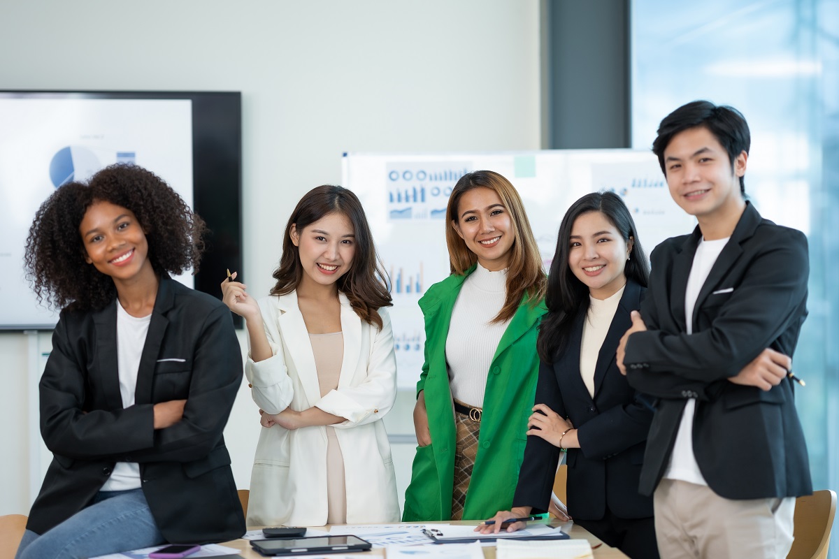 aspiring professionals in the business management field