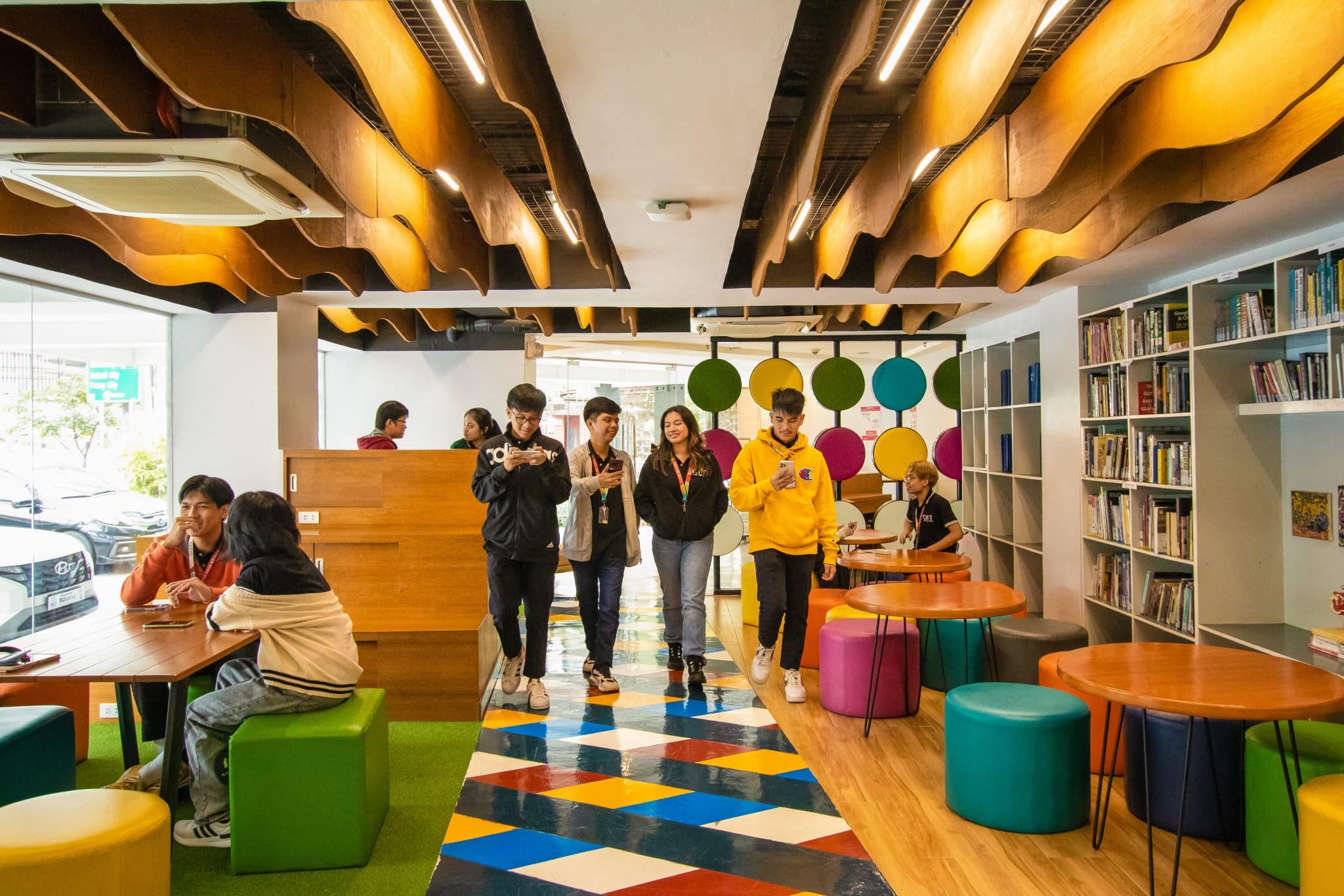 The Senior High library is also a cozy yet functional space, housing diverse books from programming to film—an inspiring spot for student learning and exploration.