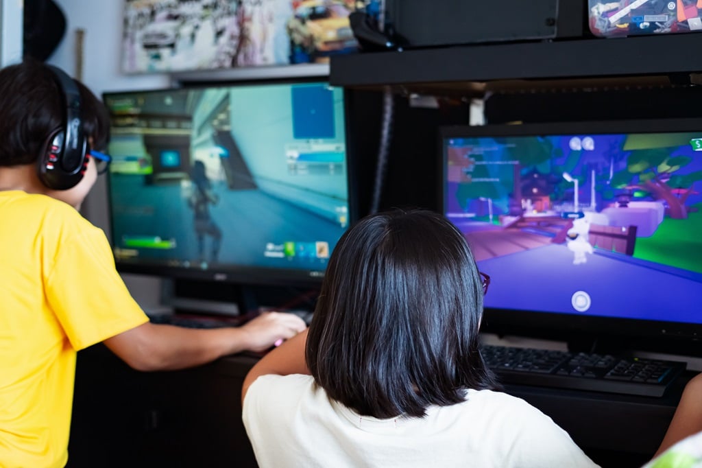 thriving gaming industry in the Philippines featuring young gamers